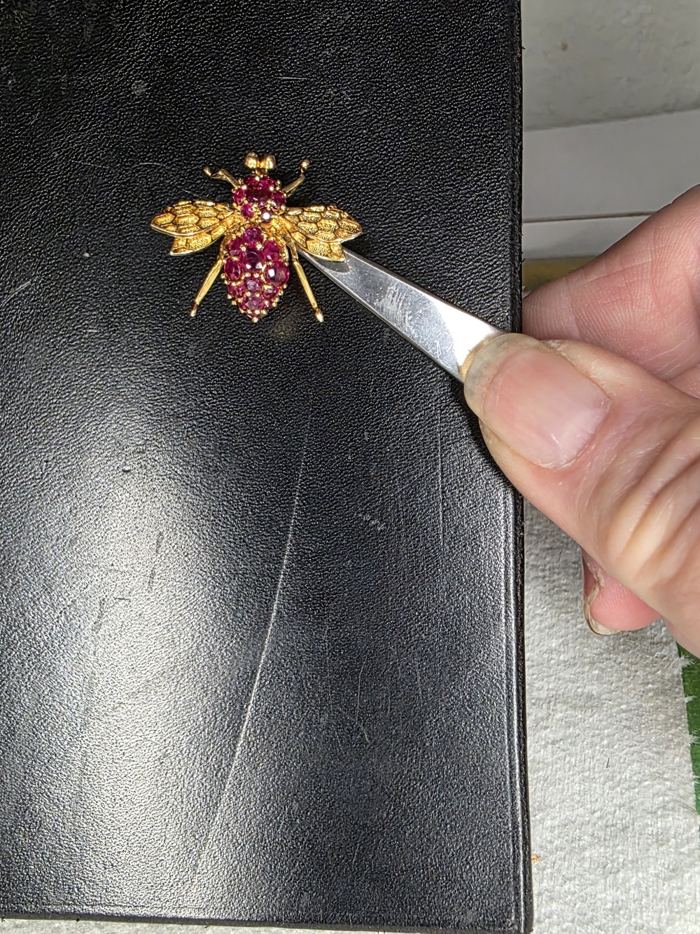 Vintage 14k Gold Ruby & Diamond Bee Brooch/Pendant - Picture 2 of 7
